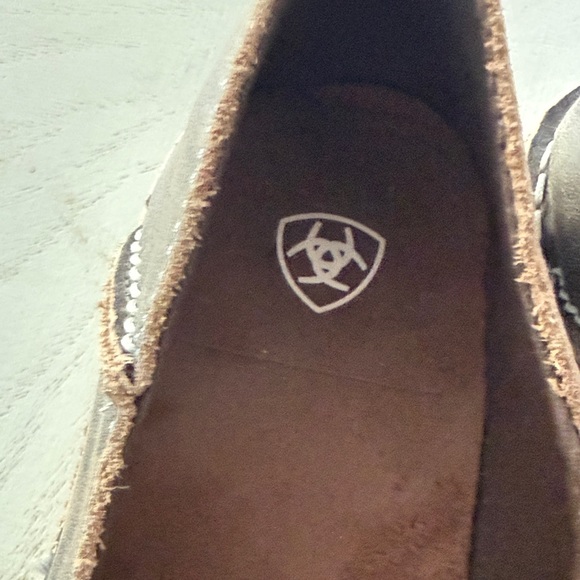 Ariat Woman’s size 9.5 Brown Moccasins with Buffalo Print BNWT $95 - Picture 7 of 9